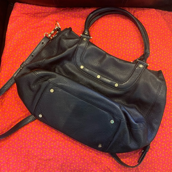 Tory Burch Amanda Handbag - Picture 4 of 8